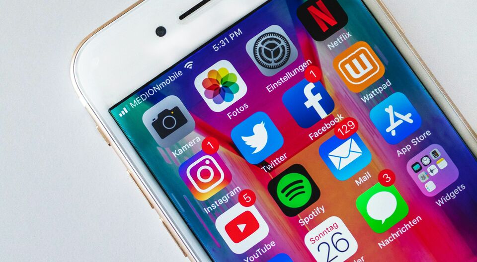 DigitalPakt Alter: Vier Projekte mit AWO-Beteiligung ausgezeichnet